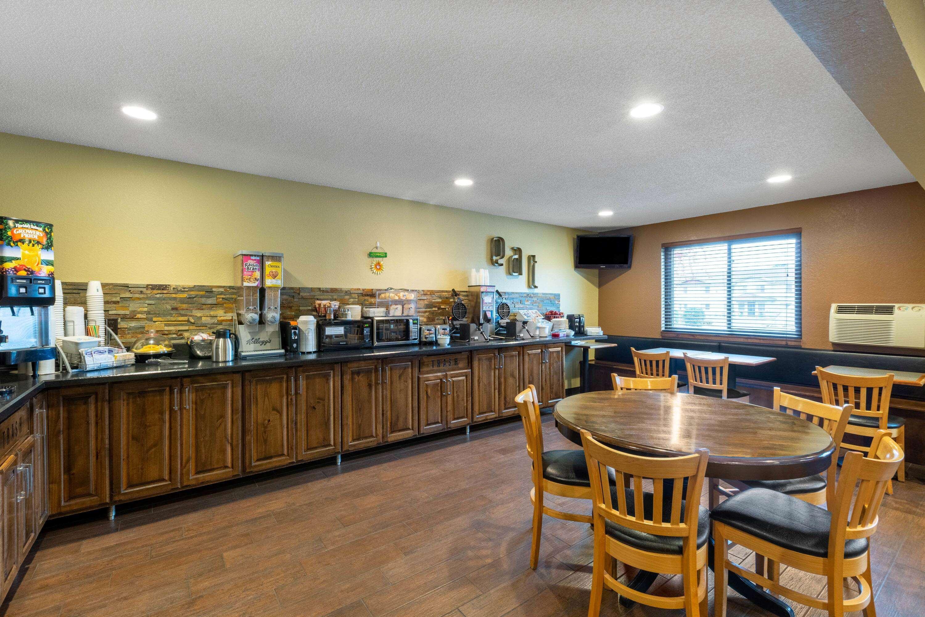 Super 8 By Wyndham Bemidji Mn Hotell Exteriör bild