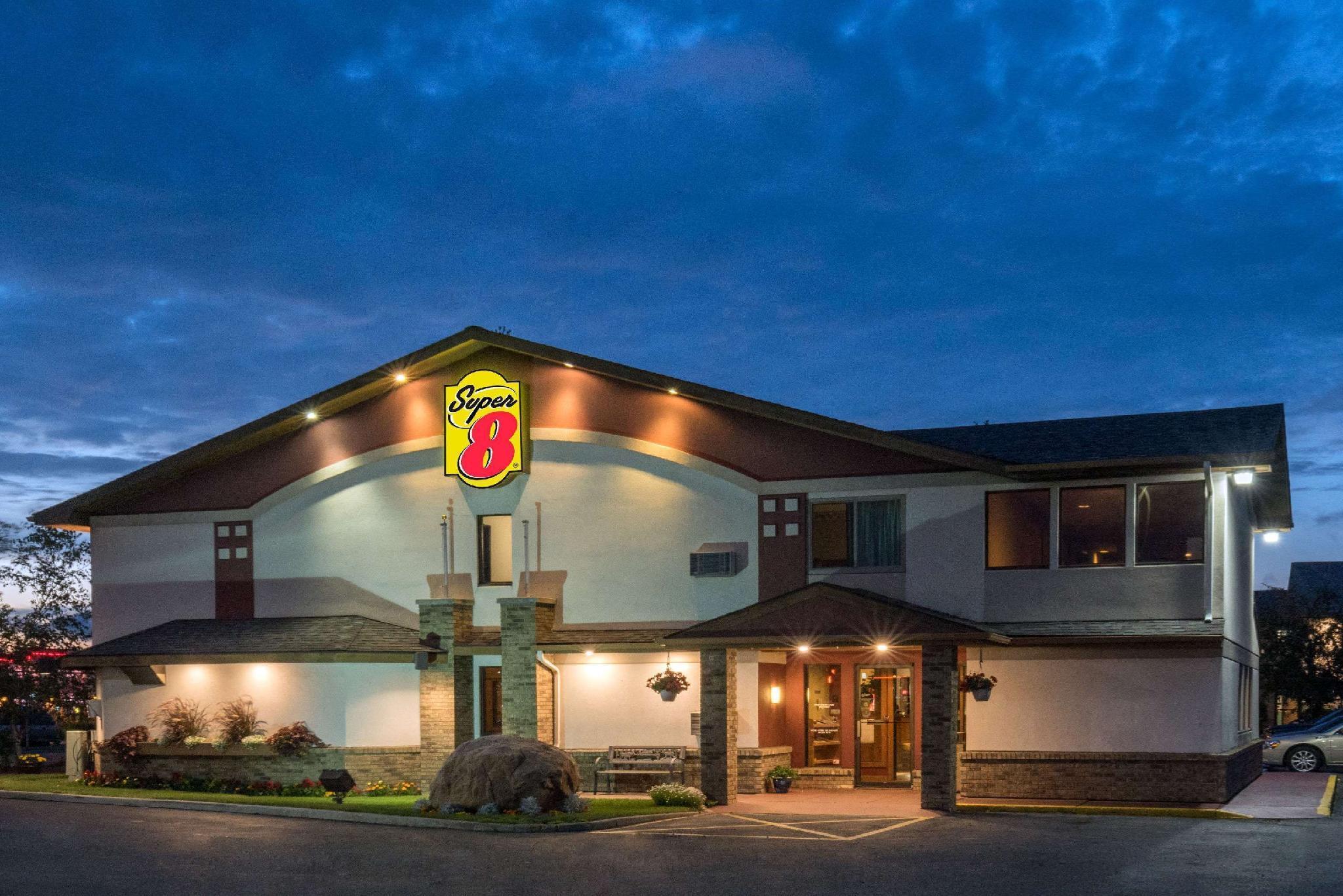 Super 8 By Wyndham Bemidji Mn Hotell Exteriör bild