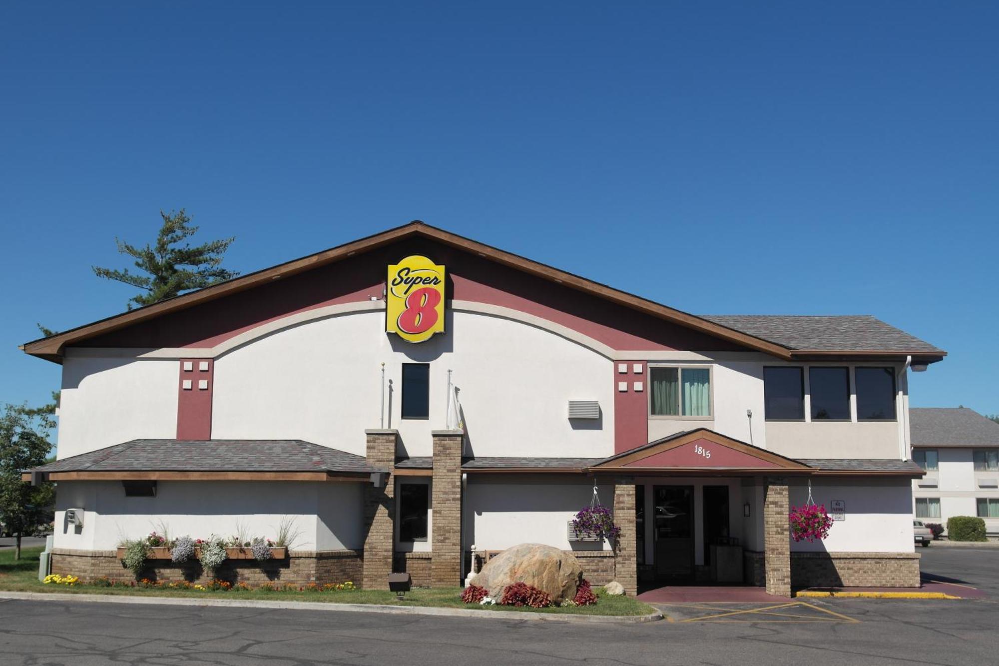 Super 8 By Wyndham Bemidji Mn Hotell Exteriör bild