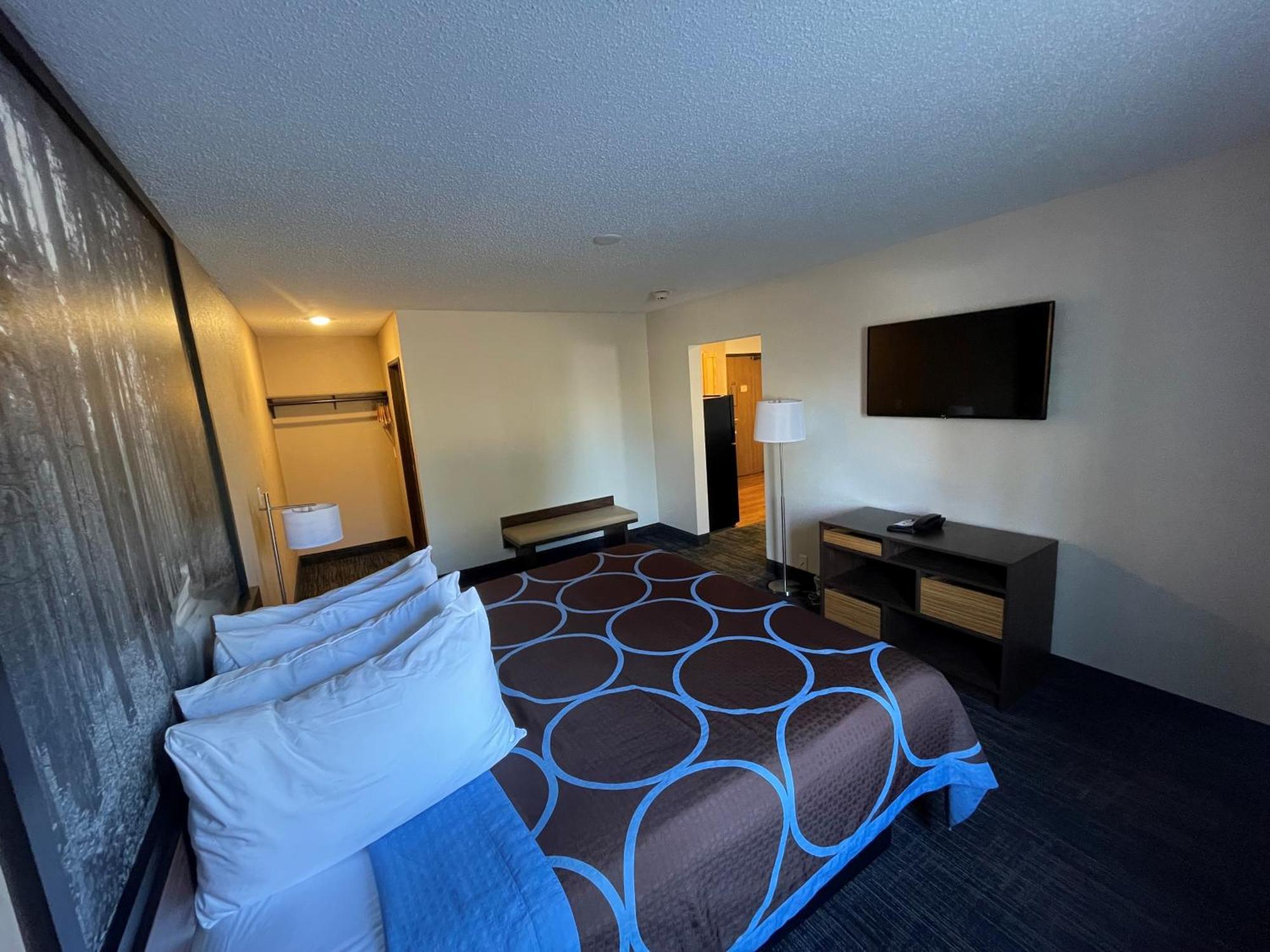 Super 8 By Wyndham Bemidji Mn Hotell Exteriör bild